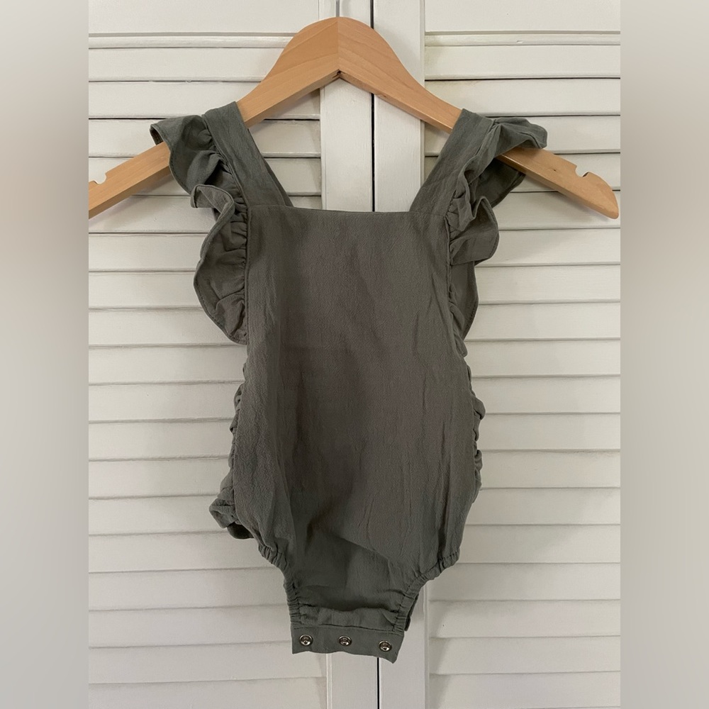 Reverie threads baby romper